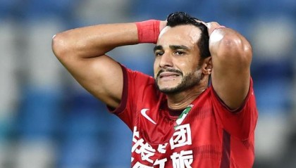 开云体育官方网址-禁赛一年多拉多绝非首例 多国脚遭殃范大将军在列